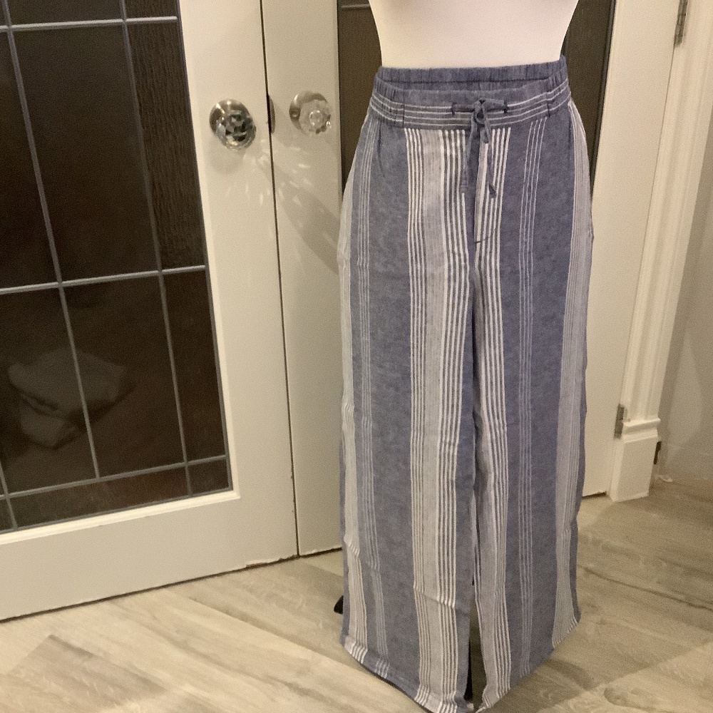 Wide leg pants
